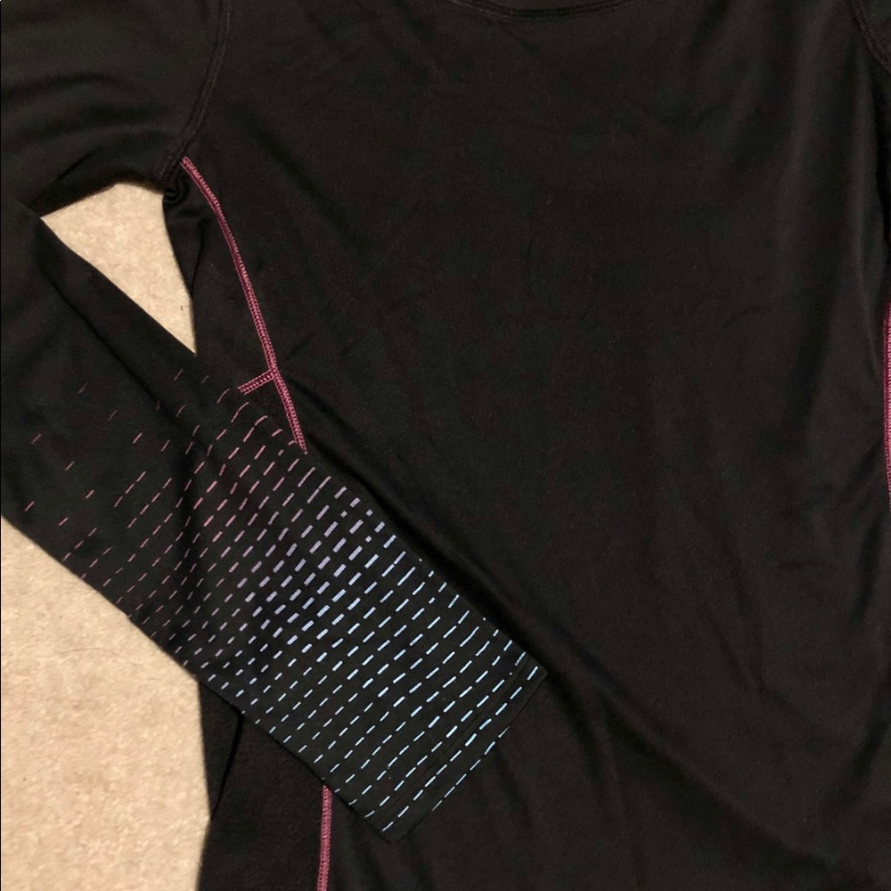 New Balance workout top - Picture 2 of 7